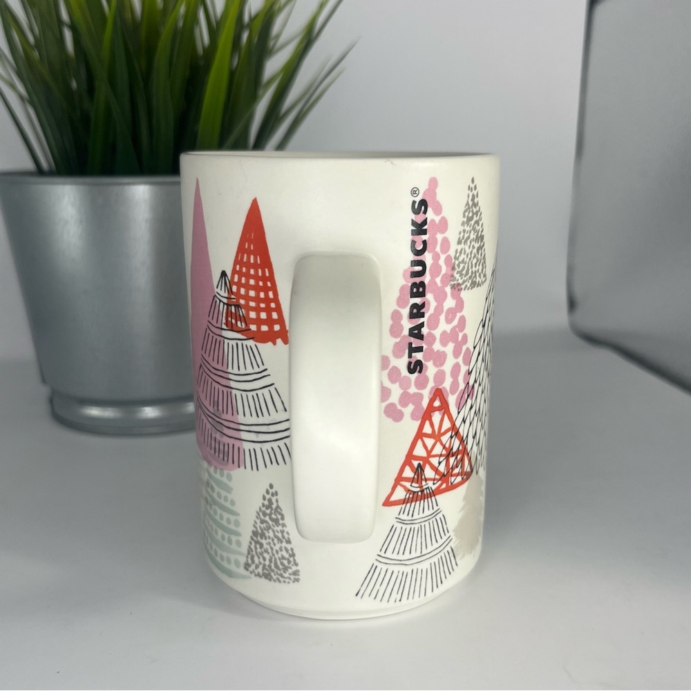 Starbucks Holiday 2017 Christmas‎ Tree Coffee/Tea Mug 12oz Ceramic Collectable - Picture 2 of 6
